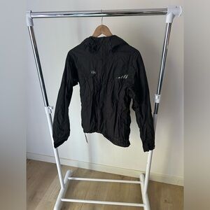 Helly Hansen Black Hooded Windbreaker Size‎ Medium